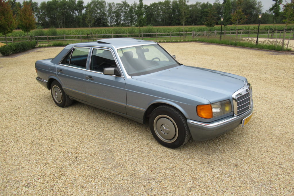 Mercedes-Benz 300SE automatic 1986, € 14.900,-
